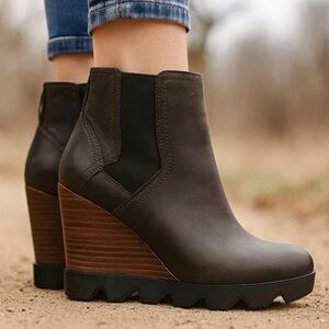 Sorel Women's Joan of Arctic Uptown Chelsea Wedge Boot Dark Brown Size 11